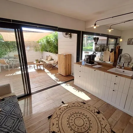 T2 With Terrace In La Fossette Апартаменты *