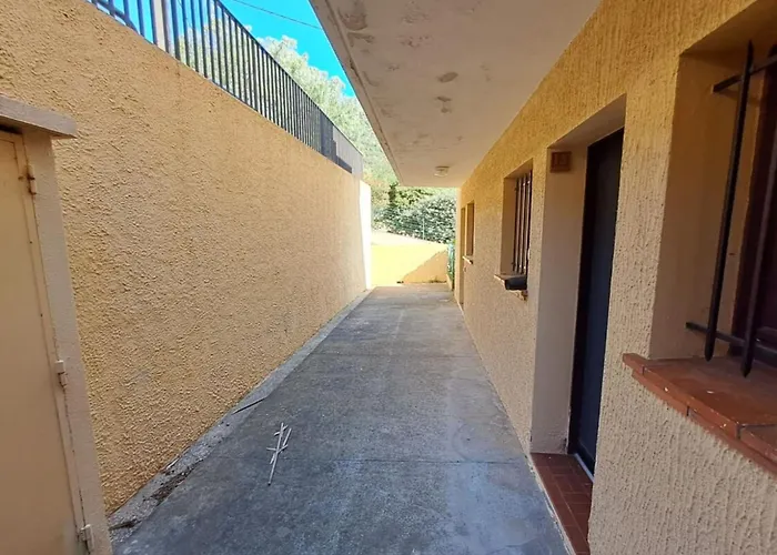 Apartmán T2 With Terrace In La Fossette